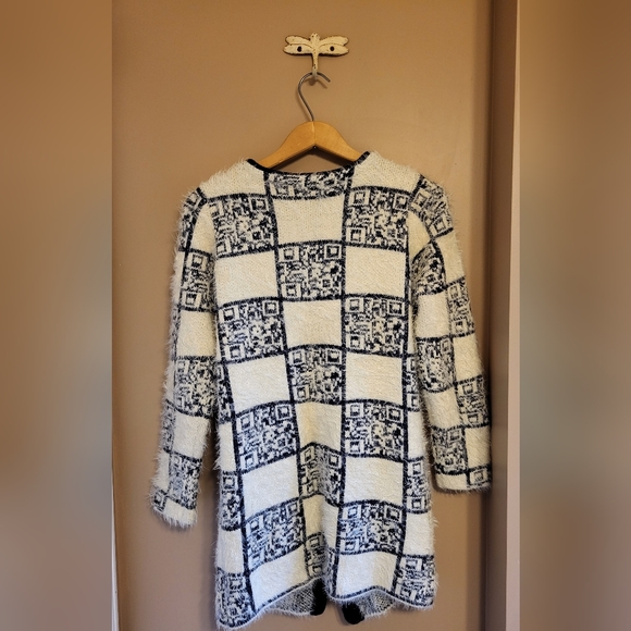 Trendology. Cardigan with QR code design. Navy/indigo & white. Ramie/cotton. S/M - Picture 3 of 5